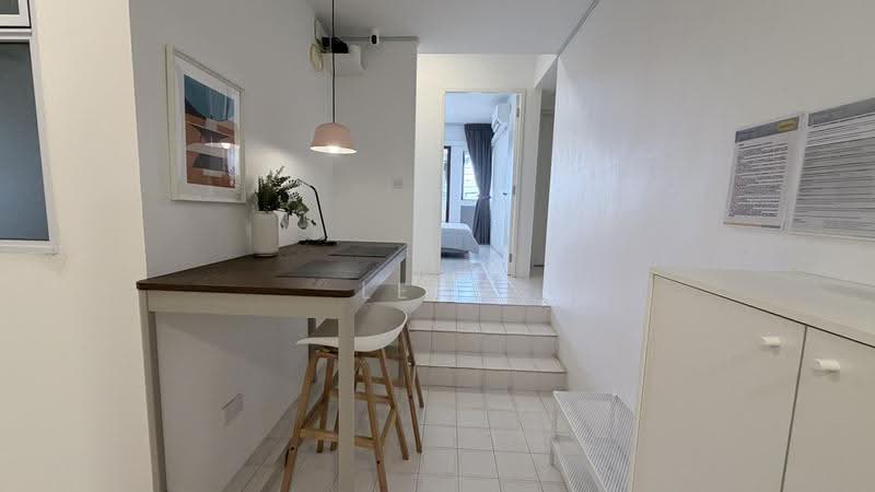 Pine Grove, 1N Pine Grove, Clementi Park / Upper Bukit Timah, Room Rental, 100 sqft, Condominium For Rent, by Leen Yap, 500257165 - Corridor - PropertyGuru.com.sg