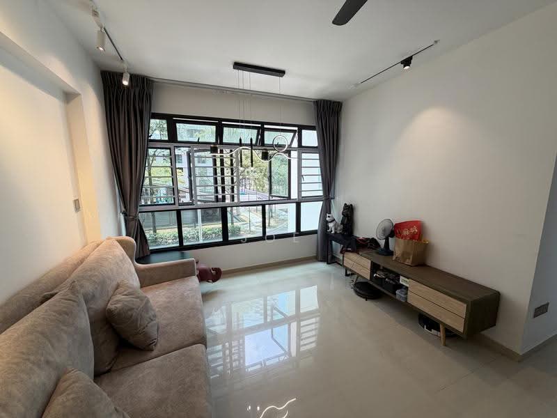 436B Fernvale Road, 436B Fernvale Road, Seletar / Yio Chu Kang, 3 Bedrooms, 1,033 sqft, HDB Flat For Sale, by Joe Tay, 500257168 - Living Room - PropertyGuru.com.sg