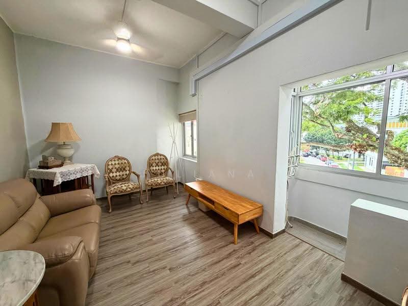 57 Eng Hoon Street, 57 Eng Hoon Street, Alexandra / Commonwealth, 2 Bedrooms, 670 sqft, HDB Flat For Sale, by Juliana Fan, 500257171 - Living Room - PropertyGuru.com.sg