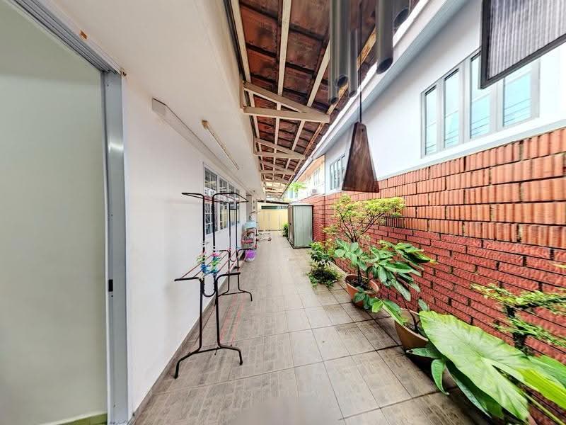 Short term lease only I Serangoon Gardens Semi-D in a Tranquil Landed Enclave, Hougang / Punggol / Sengkang, 3 Bedrooms, 2,200 sqft, Semi-Detached House For Rent, by Sherwynn Chong, 500257183 - Exterior - PropertyGuru.com.sg