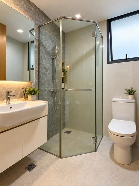 La Fiesta, 74 Sengkang Square, Hougang / Punggol / Sengkang, 2 Bedrooms, 732 sqft, Condominium For Sale, by Carol Toh, 500257185 - Bathroom - PropertyGuru.com.sg