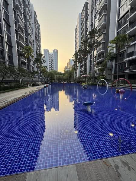 La Fiesta, 74 Sengkang Square, Hougang / Punggol / Sengkang, 2 Bedrooms, 732 sqft, Condominium For Sale, by Carol Toh, 500257185 - Exterior - PropertyGuru.com.sg