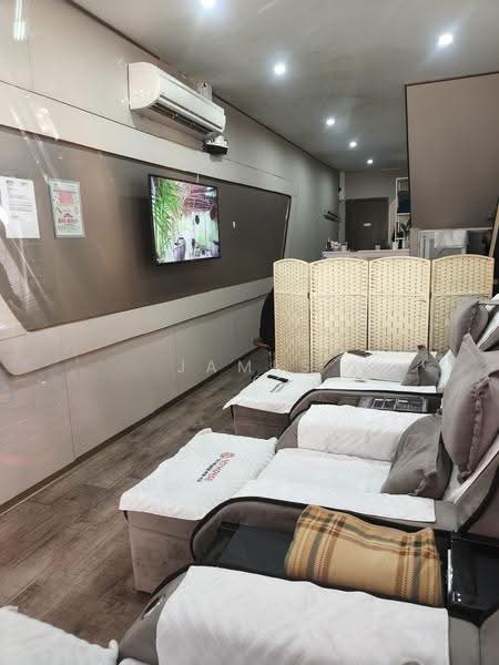 Blk 709 ang mo kio, Ang mo kio, Ang Mo Kio / Bishan / Thomson, 350 sqft, Other Retail For Rent, by James Ong, 500257194 - Interior - CommercialGuru.com.sg