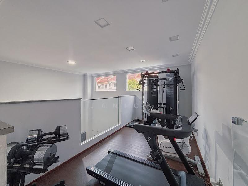 Loyang Villas, Loyang View, Changi Airport / Changi Village, 4 Bedrooms, 3,000 sqft, Corner Terrace For Sale, by Janice Chan, 500257203 - Gym - PropertyGuru.com.sg