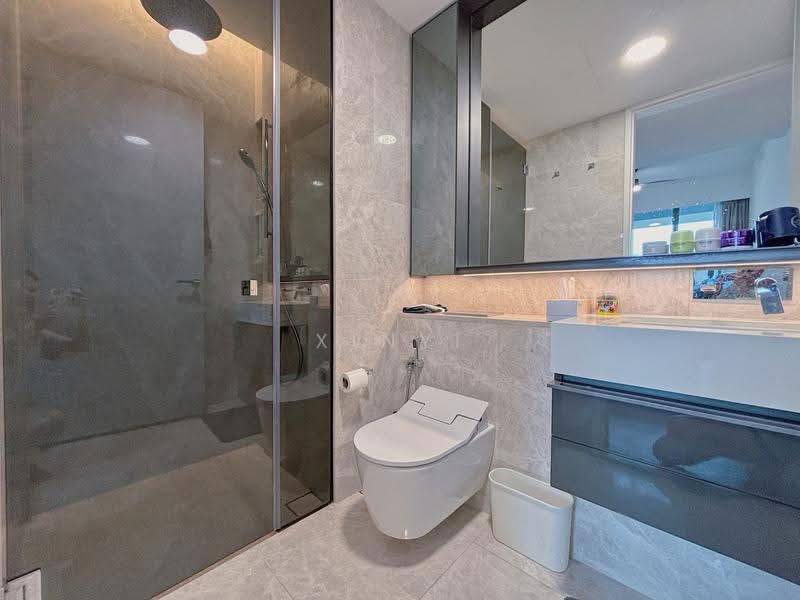 Riviere, 3 Jiak Kim Street, Alexandra / Commonwealth, 2 Bedrooms, 818 sqft, Condominium For Sale, by Xinyi Ho 何欣倚, 500257205 - Bathroom - PropertyGuru.com.sg
