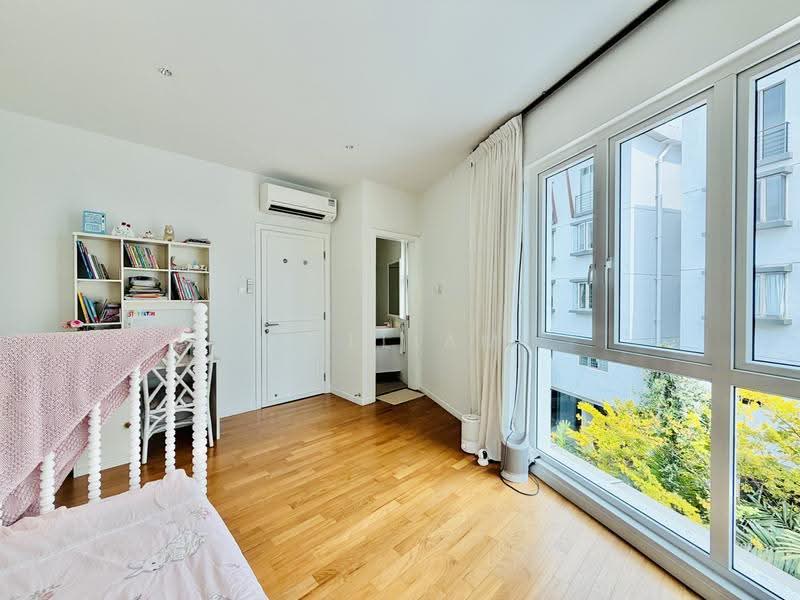 Resort-inspired 3 Sty Freehold Semi-Detached with Pool Near Kovan MRT, 3 Sty Freehold SD in Kovan / Highland Road / Flower Road /, Hougang / Punggol / Sengkang, 4 Bedrooms, 4,500 sqft, Semi-Detached House For Sale, by William Hong, 500257213 - Bedroom - PropertyGuru.com.sg