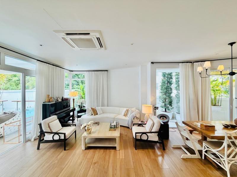 Resort-inspired 3 Sty Freehold Semi-Detached with Pool Near Kovan MRT, 3 Sty Freehold SD in Kovan / Highland Road / Flower Road /, Hougang / Punggol / Sengkang, 4 Bedrooms, 4,500 sqft, Semi-Detached House For Sale, by William Hong, 500257213 - Living Room - PropertyGuru.com.sg