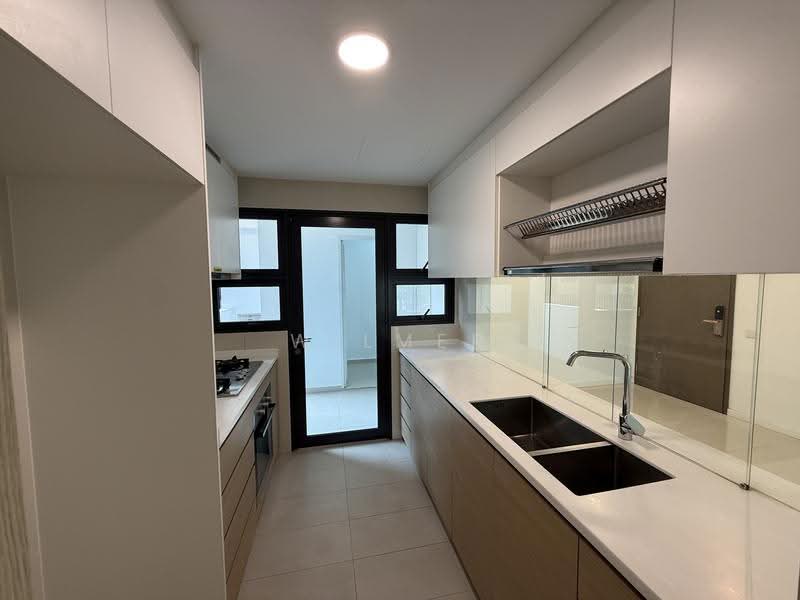 Treasure at Tampines, 23 Tampines Lane, Pasir Ris / Tampines, 4 Bedrooms, 1,324 sqft, Condominium For Sale, by Wilmer Lim, 500257226 - Kitchen - PropertyGuru.com.sg
