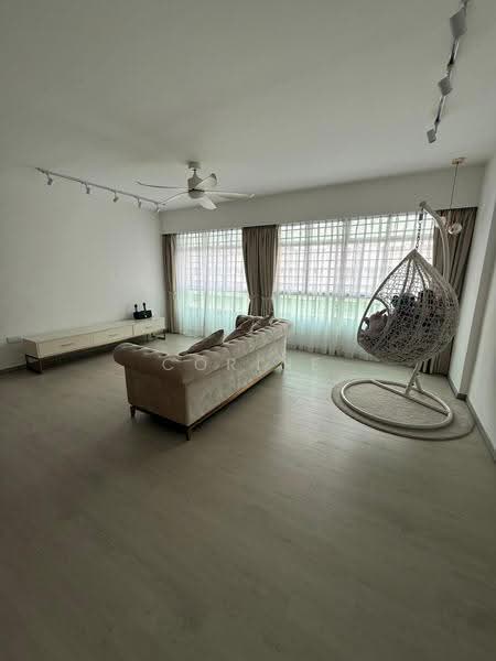 428A Yishun Avenue 11, 428A Yishun Avenue 11, Sembawang / Yishun, 3 Bedrooms, 1,206 sqft, HDB Flat For Rent, by Corine Peh, 500257231 - Living Room - PropertyGuru.com.sg