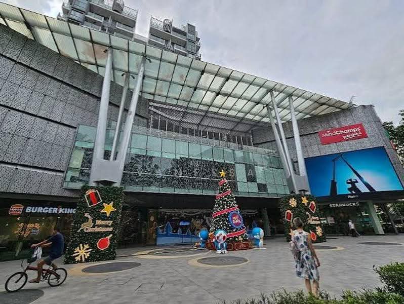 Terrace long Telok Kurau Road, East Coast / Marine Parade, 3 Bedrooms, 1,800 sqft, Shophouse For Rent, by Vanessa Chuah, 500257232 - Exterior - PropertyGuru.com.sg
