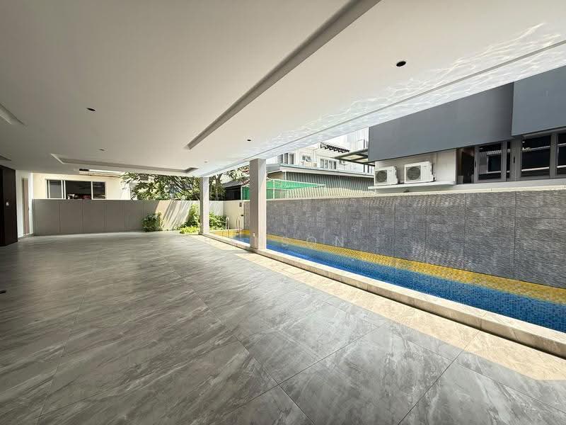 ★ FREEHOLD ★ 1KM TO TAO NAN ★ MODERN REBUILT HOME ★ HOME LIFT ★ PRIVATE POOL ★, Coveted East Coast Enclave, East Coast / Marine Parade, 6 Bedrooms, 7,600 sqft, Corner Terrace For Sale, by Benson Goh, 500257233 - Exterior - PropertyGuru.com.sg
