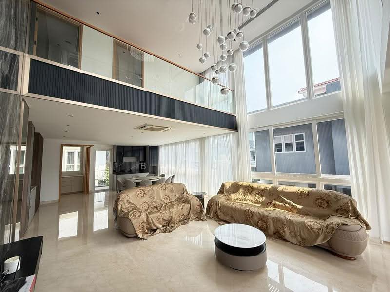 ★ FREEHOLD ★ 1KM TO TAO NAN ★ MODERN REBUILT HOME ★ HOME LIFT ★ PRIVATE POOL ★, Coveted East Coast Enclave, East Coast / Marine Parade, 6 Bedrooms, 7,600 sqft, Corner Terrace For Sale, by Benson Goh, 500257233 - Living Room - PropertyGuru.com.sg