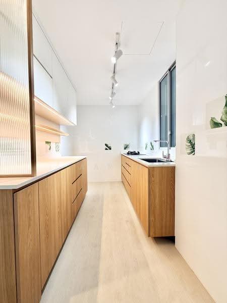 The Esta, Amber Gardens, East Coast / Marine Parade, 3 Bedrooms, 1,346 sqft, Condominium For Rent, by Aaron Teo, 500257237 - Kitchen - PropertyGuru.com.sg