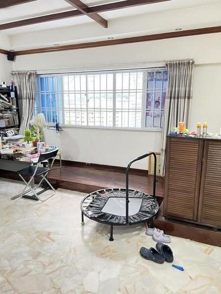 211 Bukit Batok Street 21, 211 Bukit Batok Street 21, Dairy Farm / Bukit Panjang / Choa Chu Kang, 3 Bedrooms, 1,119 sqft, HDB Flat For Sale, by Alan Liu, 500257239 - Living Room - PropertyGuru.com.sg