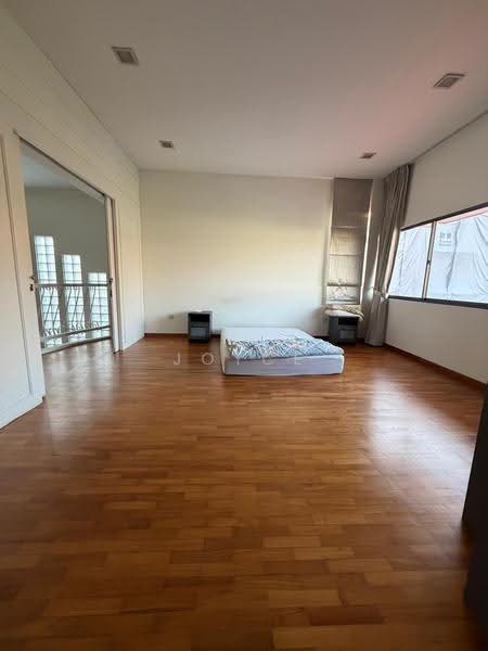 Serangoon Garden Estate, Cooling Close, Hougang / Punggol / Sengkang, 5 Bedrooms, 5,000 sqft, Semi-Detached House For Rent, by Joyce Tan, 500257240 - PropertyGuru.com.sg
