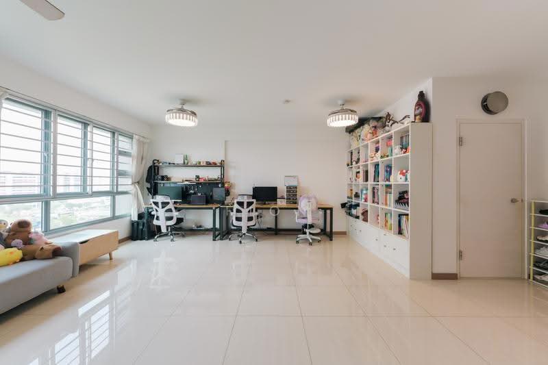 377A Hougang Street 32, 377A Hougang Street 32, Hougang / Punggol / Sengkang, 3 Bedrooms, 1,228 sqft, HDB Flat For Sale, by Fion Sng, 500257256 - Study - PropertyGuru.com.sg