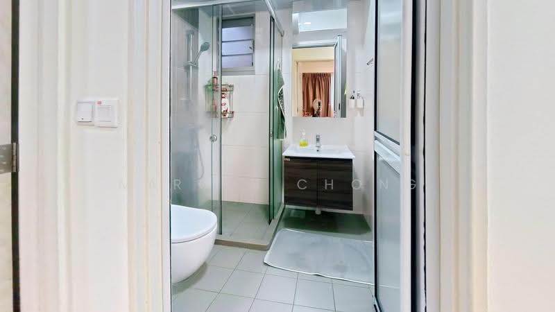 573C Woodlands Glen, 573C Woodlands Drive 16, Admiralty / Woodlands, 2 Bedrooms, 731 sqft, HDB Flat For Sale, by Marcus Chong, 500257284 - Bathroom - PropertyGuru.com.sg