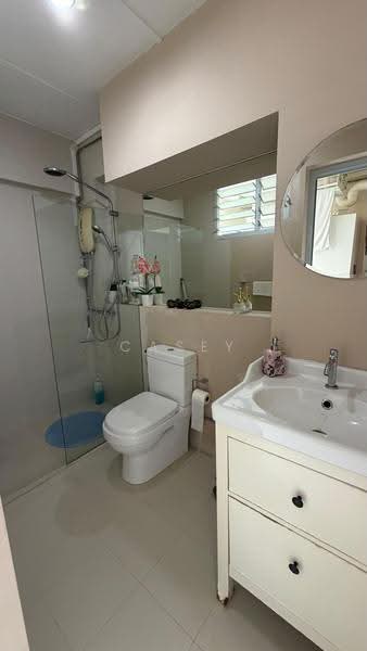 616 Woodlands Avenue 4, 616 Woodlands Avenue 4, Admiralty / Woodlands, 3 Bedrooms, 1,098 sqft, HDB Flat For Rent, by Casey Lee, 500257291 - Bathroom - PropertyGuru.com.sg
