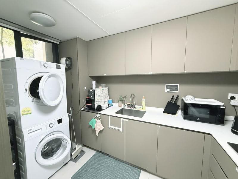 Bellewaters, 19 Anchorvale Crescent, Hougang / Punggol / Sengkang, Room Rental, 100 sqft, Condominium For Rent, by Valerie Ong, 500257294 - Kitchen - PropertyGuru.com.sg