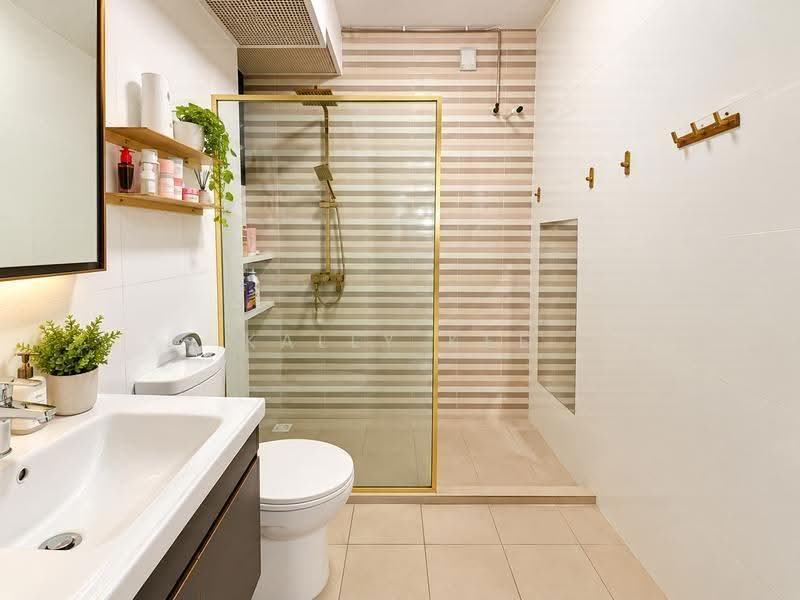 420C Northshore Drive, 420C Northshore Drive, Hougang / Punggol / Sengkang, 3 Bedrooms, 1,205 sqft, HDB Flat For Sale, by Kally Kee, 500257295 - Bathroom - PropertyGuru.com.sg
