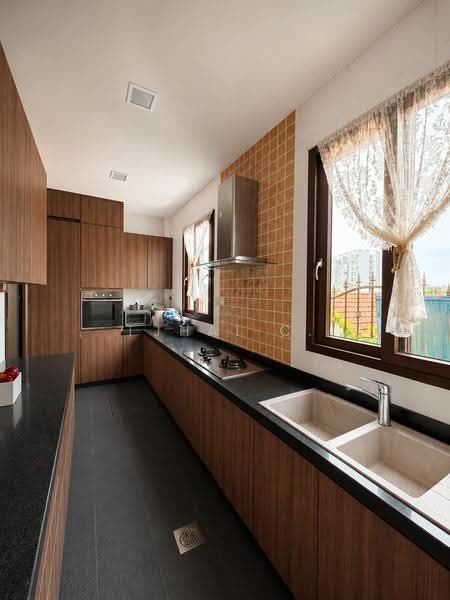 Sembawang Springs Estate, Jalan Salang, Sembawang / Yishun, 4 Bedrooms, 2,238 sqft, Semi-Detached House For Rent, by TJHAI C. (TJ), 500257298 - Kitchen - PropertyGuru.com.sg