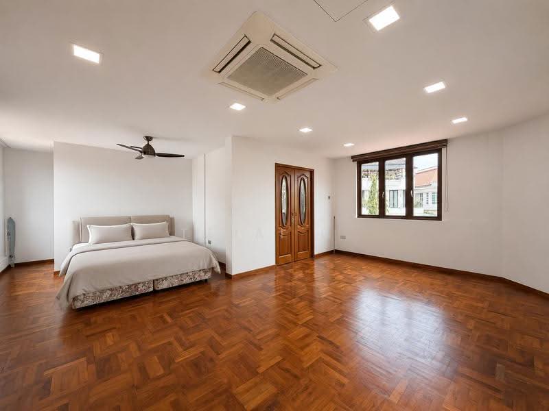 Sembawang Springs Estate, Jalan Salang, Sembawang / Yishun, 4 Bedrooms, 2,238 sqft, Semi-Detached House For Rent, by TJHAI C. (TJ), 500257298 - Master Bedroom - PropertyGuru.com.sg