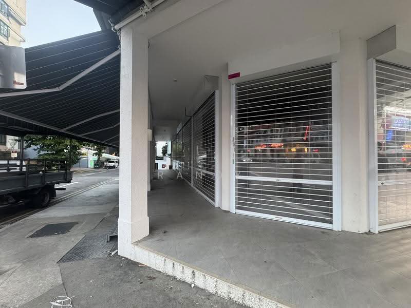 RARE CORNER COFFEESHOP @ GEYLANG ROAD | NEWLY RENOVATED | HIGH VISIBILITY | 100A 3-PHASE, Eunos / Geylang / Paya Lebar, 1,589 sqft, Food & Beverage For Rent, by Randy Chua 蔡宗霖, 500257325 - Exterior - CommercialGuru.com.sg