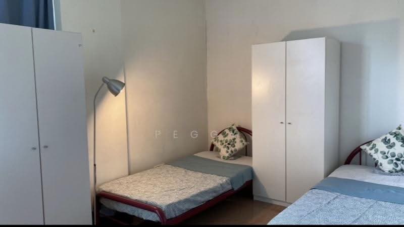 Coronation Shopping Plaza, 587 Bukit Timah Road, Tanglin / Holland / Bukit Timah, Room Rental, 120 sqft, Apartment For Rent, by Peggy Soh, 500257326 - Bedroom - PropertyGuru.com.sg