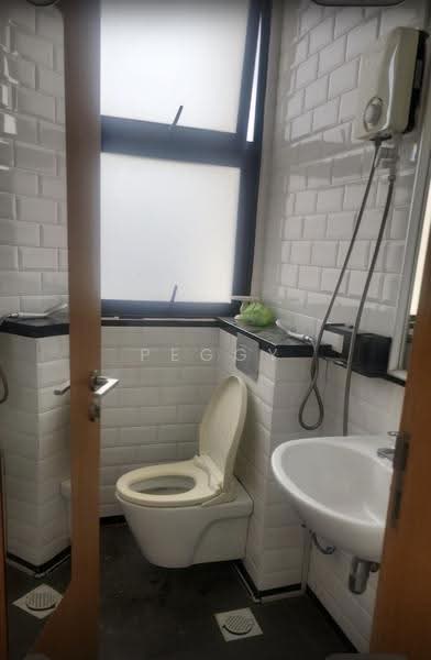 Coronation Shopping Plaza, 587 Bukit Timah Road, Tanglin / Holland / Bukit Timah, Room Rental, 120 sqft, Apartment For Rent, by Peggy Soh, 500257326 - PropertyGuru.com.sg