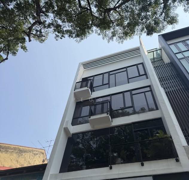 Coronation Shopping Plaza, 587 Bukit Timah Road, Tanglin / Holland / Bukit Timah, Room Rental, 120 sqft, Apartment For Rent, by Peggy Soh, 500257326 - Exterior - PropertyGuru.com.sg
