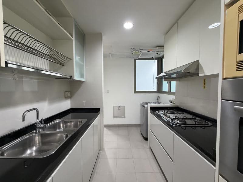 Casa Merah, 56 Tanah Merah Kechil Avenue, Bedok / Upper East Coast, 3 Bedrooms, 1,227 sqft, Condominium For Sale, by Timothy Choo Jun Hong, 500257337 - Kitchen - PropertyGuru.com.sg