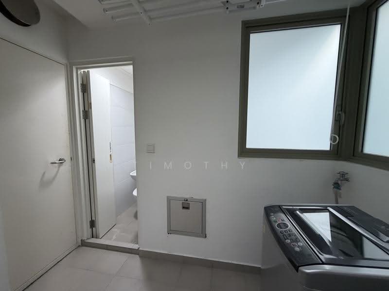 Casa Merah, 56 Tanah Merah Kechil Avenue, Bedok / Upper East Coast, 3 Bedrooms, 1,227 sqft, Condominium For Sale, by Timothy Choo Jun Hong, 500257337 - Bathroom - PropertyGuru.com.sg