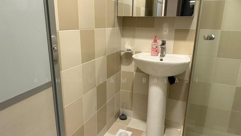 86 Dawson Road, 86 Dawson Road, Alexandra / Commonwealth, 3 Bedrooms, 893 sqft, HDB Flat For Sale, by Athimulam BALAJI, 500257338 - Bathroom - PropertyGuru.com.sg