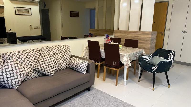 86 Dawson Road, 86 Dawson Road, Alexandra / Commonwealth, 3 Bedrooms, 893 sqft, HDB Flat For Sale, by Athimulam BALAJI, 500257338 - Living Room - PropertyGuru.com.sg