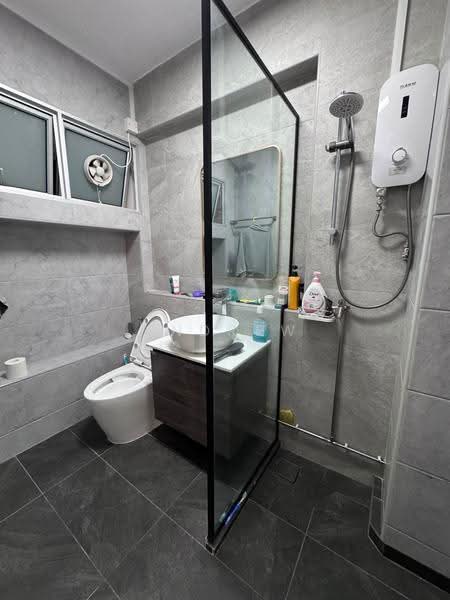 42 Circuit Road, 42 Circuit Road, Macpherson / Potong Pasir, 3 Bedrooms, 1,141 sqft, HDB Flat For Sale, by Andrew Yek, 500257365 - Bathroom - PropertyGuru.com.sg