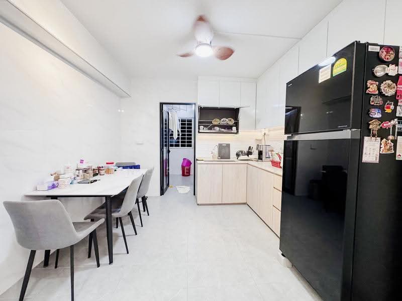 42 Circuit Road, 42 Circuit Road, Macpherson / Potong Pasir, 3 Bedrooms, 1,141 sqft, HDB Flat For Sale, by Andrew Yek, 500257365 - Kitchen - PropertyGuru.com.sg
