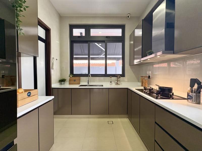 Sembawang Hills Estate, Casuarina Road, Ang Mo Kio / Bishan / Thomson, 5 Bedrooms, 3,800 sqft, Corner Terrace For Sale, by Eve Tang, 500257371 - Kitchen - PropertyGuru.com.sg
