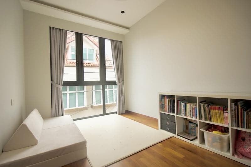 Sembawang Hills Estate, Casuarina Road, Ang Mo Kio / Bishan / Thomson, 5 Bedrooms, 3,800 sqft, Corner Terrace For Sale, by Eve Tang, 500257371 - Study - PropertyGuru.com.sg