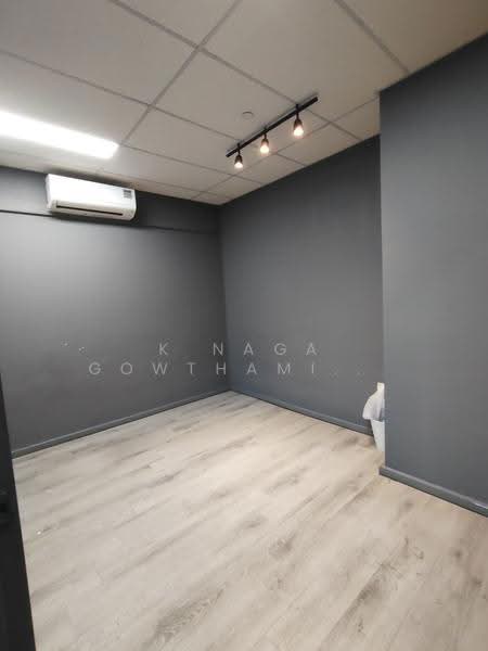 Carros Centre, 60 JALAN LAM HUAT, Admiralty / Woodlands, 1,690 sqft, Factory / Workshop (B2) For Sale, by K Naga Gowthami(Naga), 500257373 - CommercialGuru.com.sg