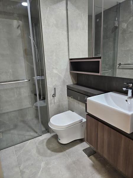 Midwood, 8 Hillview Rise, Dairy Farm / Bukit Panjang / Choa Chu Kang, 2 Bedrooms, 689 sqft, Condominium For Sale, by Felicia Chiong, 500257378 - Common Bathroom - PropertyGuru.com.sg