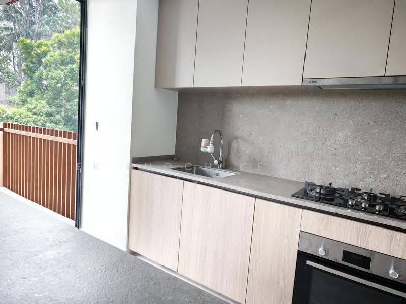 KI Residences At Brookvale, 16 Brookvale Drive, Clementi Park / Upper Bukit Timah, 3 Bedrooms, 1,173 sqft, Condominium For Sale, by EK Enoch Kevin Lea, 500257383 - Kitchen - PropertyGuru.com.sg