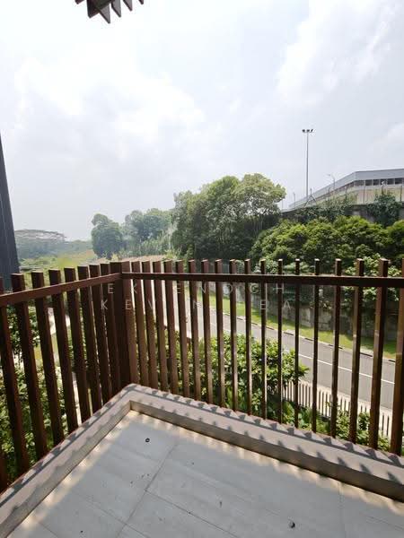 KI Residences At Brookvale, 16 Brookvale Drive, Clementi Park / Upper Bukit Timah, 3 Bedrooms, 1,173 sqft, Condominium For Sale, by EK Enoch Kevin Lea, 500257383 - Balcony - PropertyGuru.com.sg
