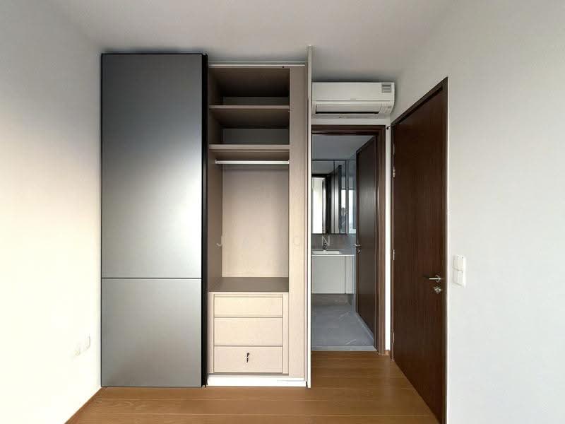 Grand Dunman, 18 Dunman Road, East Coast / Marine Parade, 2 Bedrooms, 721 sqft, Condominium For Sale, by Jason Lim, 500257386 - Ensuite Bathroom - PropertyGuru.com.sg