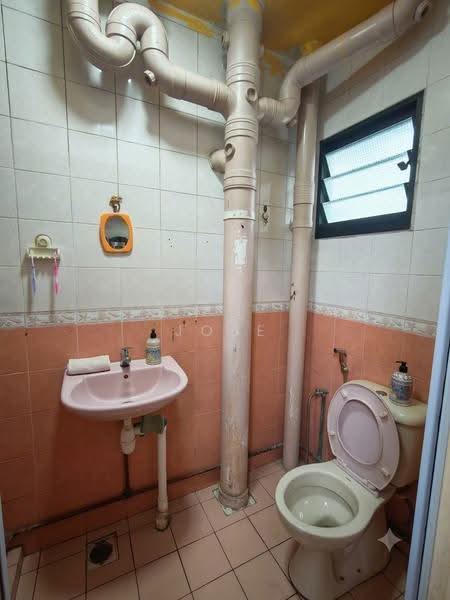 320D Anchorvale Drive, 320D Anchorvale Drive, Hougang / Punggol / Sengkang, 3 Bedrooms, 1,184 sqft, HDB Flat For Sale, by Jose Loh Zhenhao, 500257395 - Bathroom - PropertyGuru.com.sg