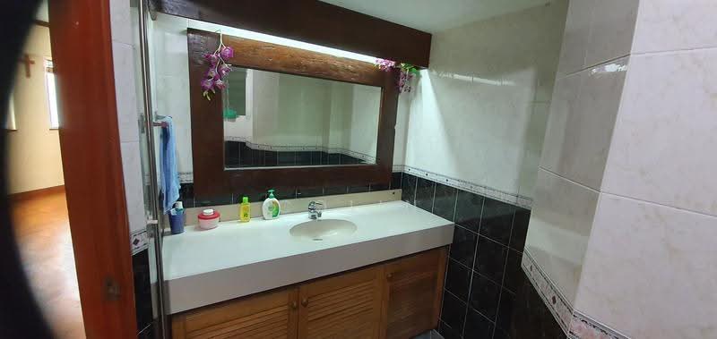 Melville Park, 12 Simei Street 1, Pasir Ris / Tampines, 2 Bedrooms, 990 sqft, Apartment For Sale, by Colin Chew, 500257397 - Bathroom - PropertyGuru.com.sg