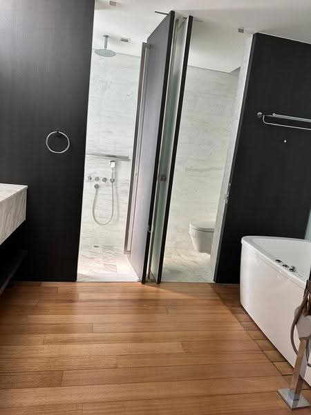 Illoura, 861 Old Holland Road, Tanglin / Holland / Bukit Timah, 5 Bedrooms, 4,302 sqft, Cluster House For Rent, by Laura Lin, 500257421 - Bathroom - PropertyGuru.com.sg