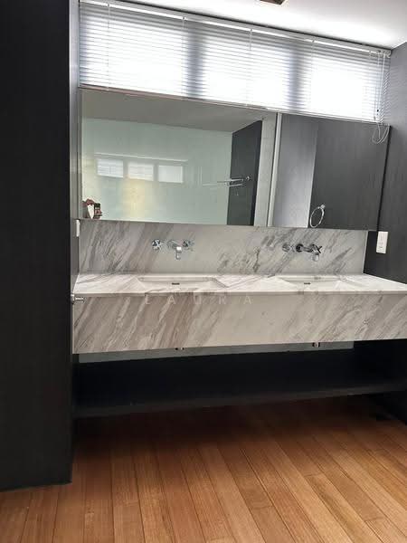 Illoura, 861 Old Holland Road, Tanglin / Holland / Bukit Timah, 5 Bedrooms, 4,302 sqft, Cluster House For Rent, by Laura Lin, 500257421 - Bathroom - PropertyGuru.com.sg