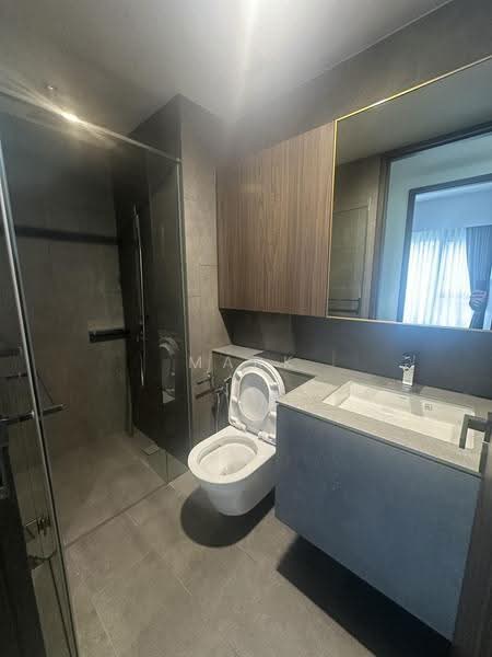 Midtown Modern, 16 Tan Quee Lan Street, Beach Road / Bugis / Rochor, 3 Bedrooms, 1,066 sqft, Condominium For Sale, by Mark Teo, 500257427 - Bathroom - PropertyGuru.com.sg