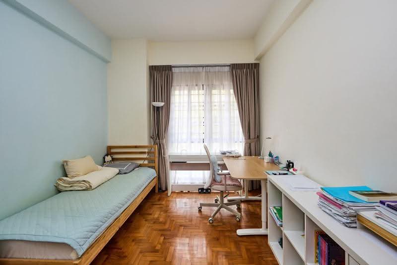 Chiltern Park, 133 Serangoon Avenue 3, Hougang / Punggol / Sengkang, 2 Bedrooms, 1,302 sqft, Condominium For Sale, by Lucius Chua, 500257430 - Bedroom - PropertyGuru.com.sg