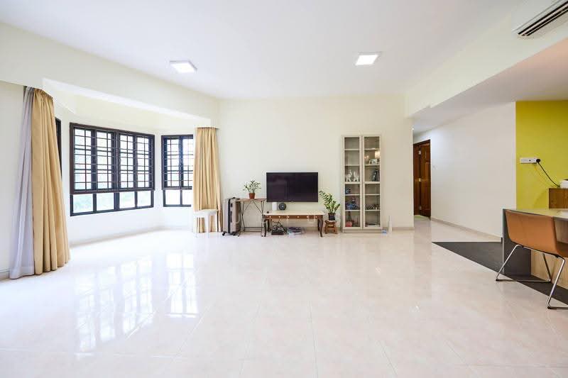 Chiltern Park, 133 Serangoon Avenue 3, Hougang / Punggol / Sengkang, 2 Bedrooms, 1,302 sqft, Condominium For Sale, by Lucius Chua, 500257430 - Living Room - PropertyGuru.com.sg